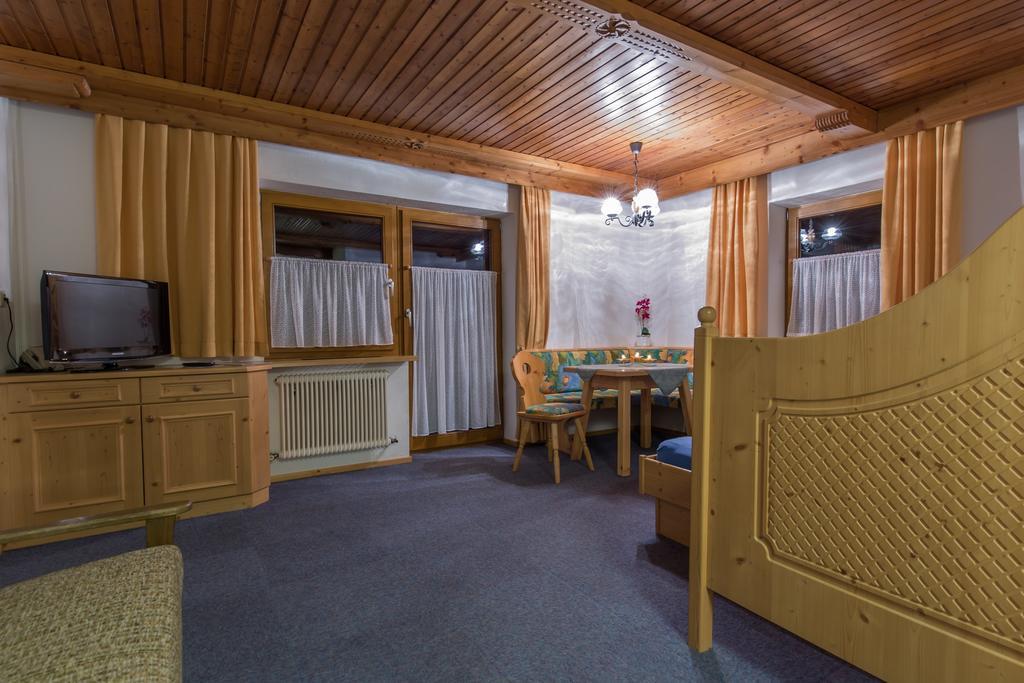 Apartamento Haus Waldesruh Neustift im Stubaital Exterior foto