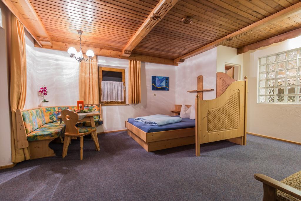 Apartamento Haus Waldesruh Neustift im Stubaital Exterior foto