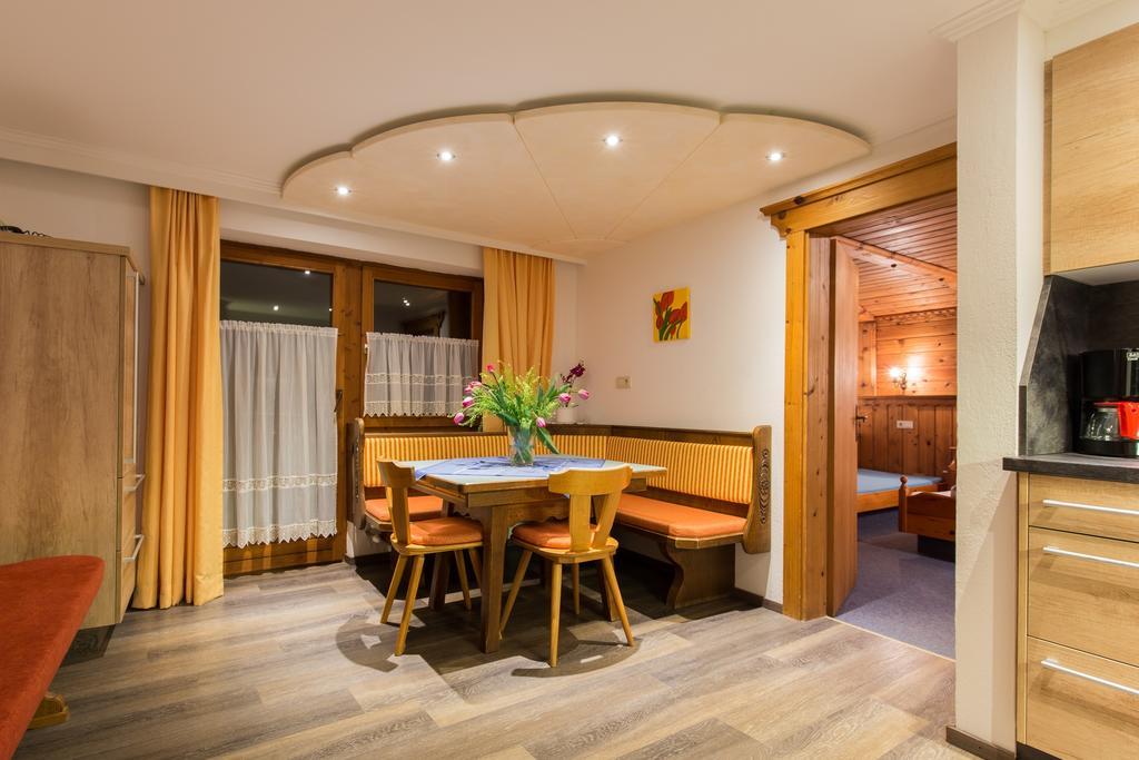 Apartamento Haus Waldesruh Neustift im Stubaital Exterior foto