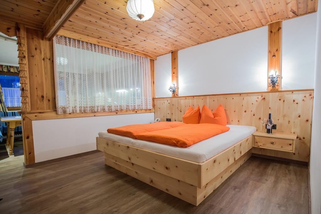 Apartamento Haus Waldesruh Neustift im Stubaital Exterior foto